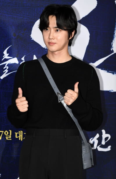 [TEN 포토] 엑소 수호 '영화 '한산' 최고!'
