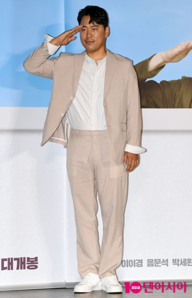 [TEN 포토] 이순원 '멀리서봐도 딱 북한군'