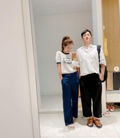 인교진♥소이현, 폭염도 날려버릴 달달함...커플룩 입고 어디가나?[TEN★]