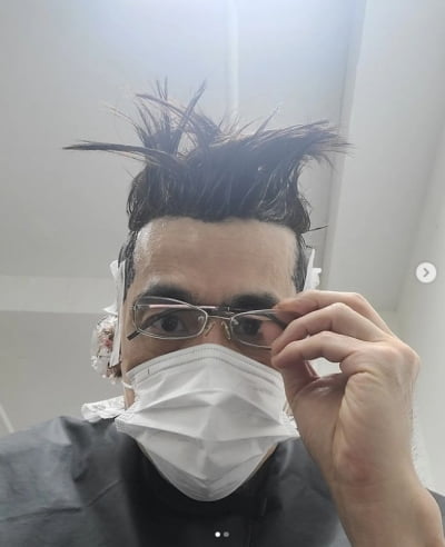 '신애라♥' 차인표, 젊어지기 힘드네...피구왕 통키로 변신중?[TEN★]