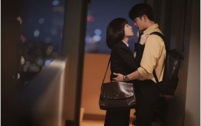 박은빈♥강태오, '첫' 손잡기부터 '첫' 입맞춤까지?…고래 커플, 달달 한도 초과