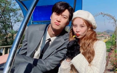 서현♥나인우, 레일 바이크 타며 인증샷…달달함 한도 초과[TEN★]