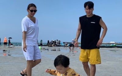 배윤정, ♥11살 연하와 함께 여행가니 행복 2배…입이 귀에 걸리겠네[TEN★]