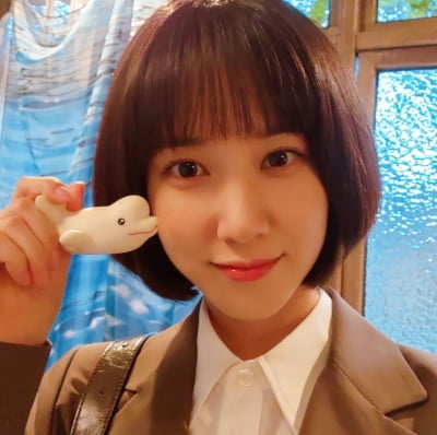 '우영우' 박은빈, 사랑하는 고래와 뽀뽀...함께 해요[TEN★]