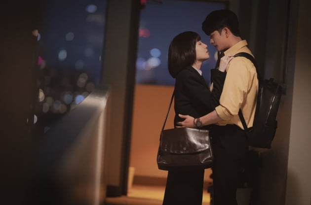 사진제공=에이스토리