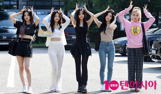 [TEN 포토] 있지 '방송국 밝히는 미모들' 