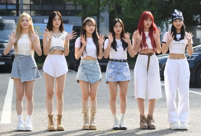 [TEN 포토] 스테이씨 '뷰티풀 몬스터의 상큼한 인사'