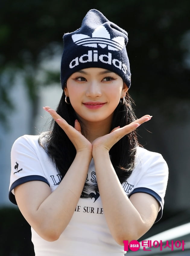 [TEN 포토] 스테이씨 아이샤 '무더위에 비니로 멋냈어요' 