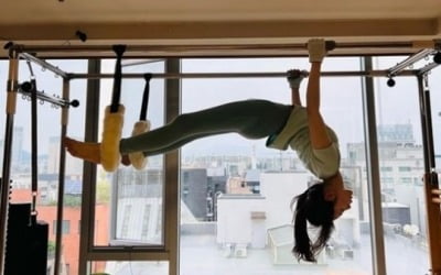 안소희, 비 오는 날 필라테스 하는 만두…"찌뿌드등"[TEN★]