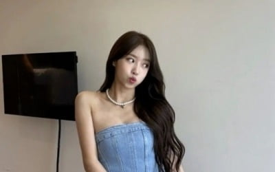 이미주, 청청패션도 완벽 소화…군살 제로 몸매 '눈길'[TEN★]