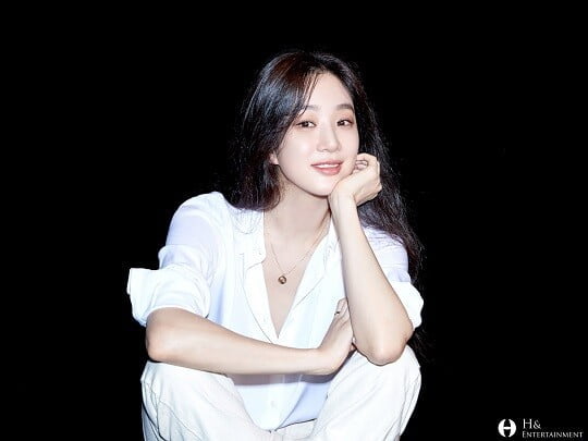 정려원 (사진=H&엔터테인먼트 제공)
