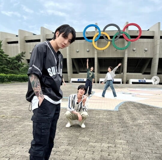 (사진=진 SNS)