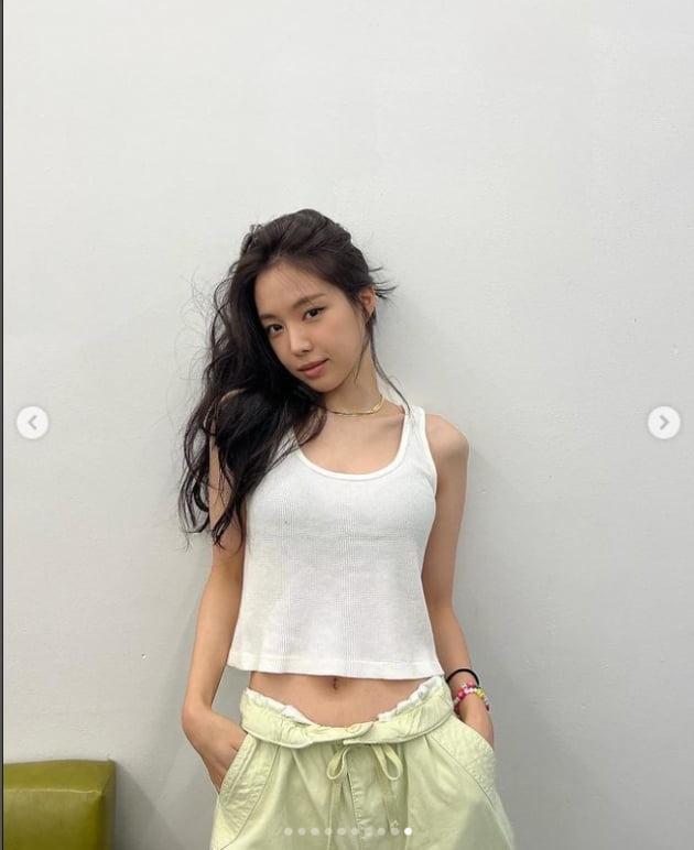 손나은, 여름에 시원하게 벗었다...점점 더 과감해지네[TEN★]