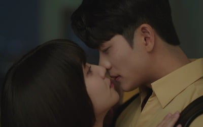 '우영우' 박은빈♥강태오, 연인됐다…확신의 키스까지 '감정 변천사'