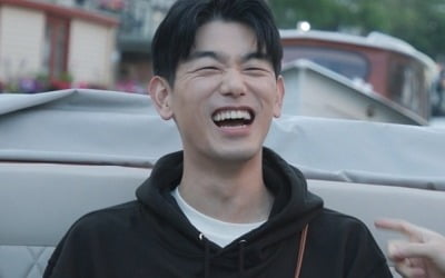 에릭남, 동생들의 엉망진창 한국어 실력에 '폭소'('호적메이트')