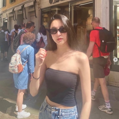 '이상해 며느리' 김윤지, 이탈리아에서 크롭톱으로 섹시하게...그리운 젤라또[TEN★]