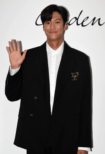 [TEN 포토] 나인우 '건강미 넘치는 피부'