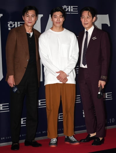 [TEN 포토] 이재윤 '선배님들 영화 보러 왔어요'