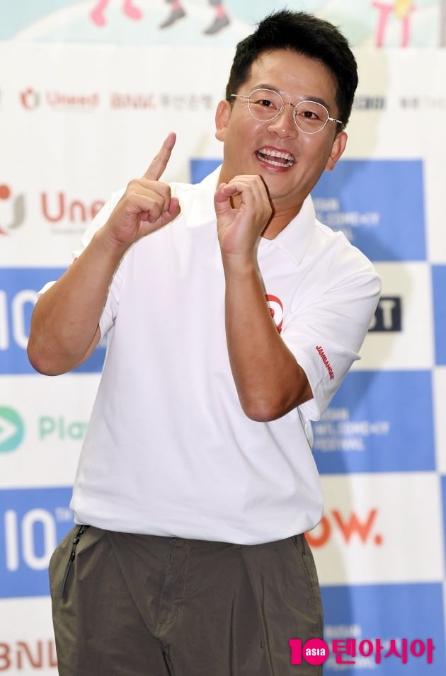 [TEN 포토] 김준호 집행위원장 '부산국제코미디페스티벌 10회 초대합니다'