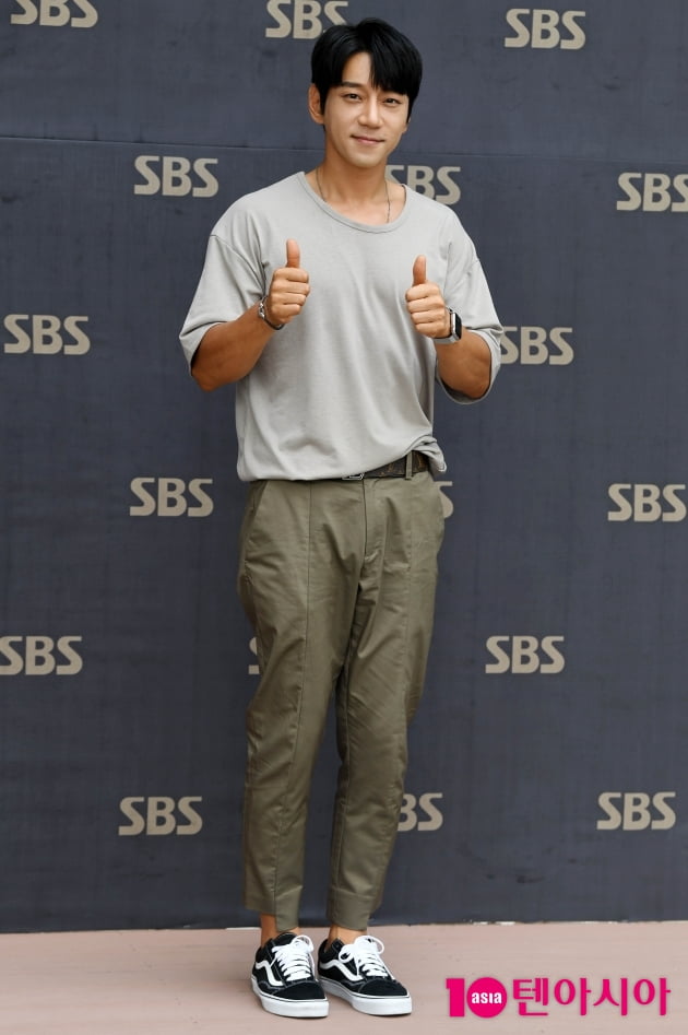 [TEN 포토] 황치열 '컬투쇼 최고!'