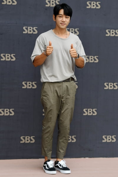 [TEN 포토] 황치열 '컬투쇼 최고!'