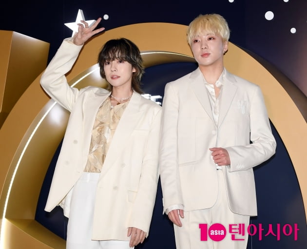 [TEN 포토] 위너 김진우-강승윤 '비주얼 투샷'