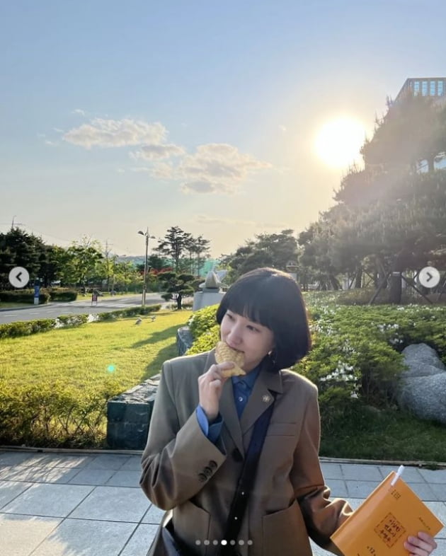 박은빈, '우영우' 비하인드컷 공개...뭘해도 러블리~ [TEN★]