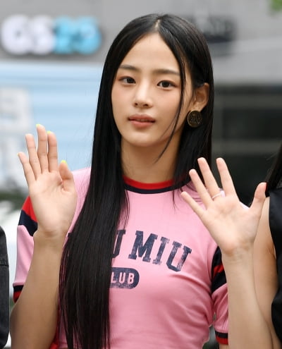 [TEN 포토] 뉴진스 민지 '청아한 미모'