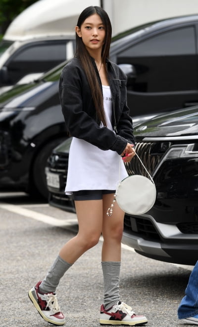 [TEN 포토] 뉴진스 해린 '미모가 블링블링'