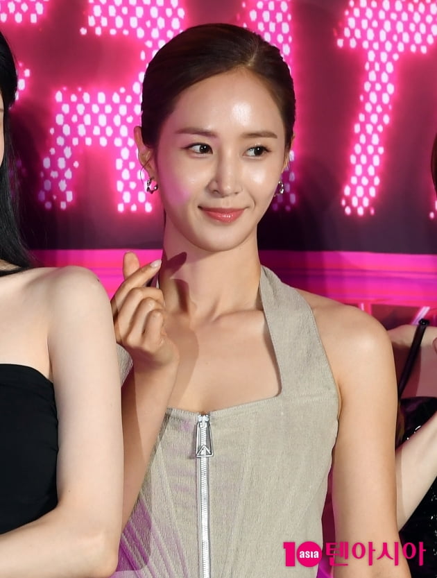 [종합] '15주년 컴백' 소녀시대 "8명 목적 같아 이 자리까리 왔다" [TEN현장]