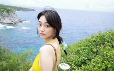 강미나, 청순의 대명사…노란색 끈 원피스 입고 폭발한 상큼함[TEN★]