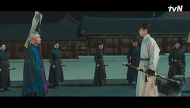 [종합] 이재욱♥정소민, 쌍방 고백→연정 확인…벼랑 끝에서 치솟은 마음('환혼')