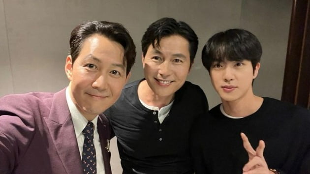 미남 셋이 한 자리에…정우성, 이정재X방탄소년단 진과 찰칵 '훈훈'[TEN★]