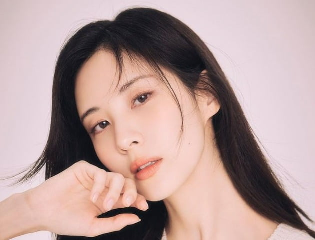 '소녀시대 막내' 서현, 15년 전 데뷔 초로 돌아간 느낌…청순 그 자체[TEN★]