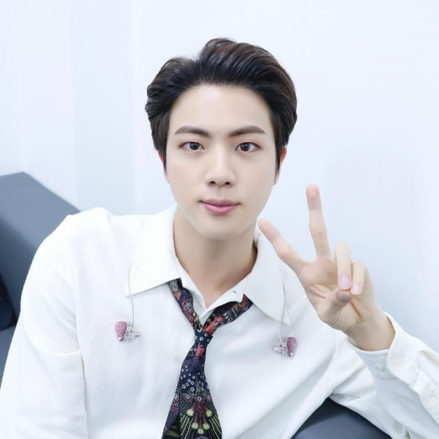 방탄소년단 진, 샴푸 광고모델로도 잘 어울리는 아이돌 1위