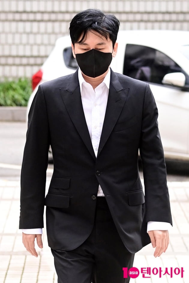 [TEN 포토] 양현석, 무거운 발걸음