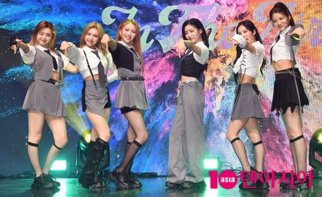 [TEN 포토] 트라이비 '세 번째 싱글 앨범 ‘LEVIOSA’로 컴백'