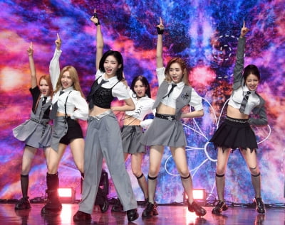 [TEN 포토] 트라이비 '독보적인 퍼포먼스'