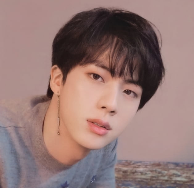 방탄소년단 진 'Yours'(유어스) 스포티파이 8200만 스트리밍 달성