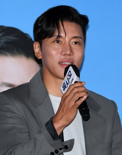 [TEN 포토] 음문석 '강렬한 강대위'