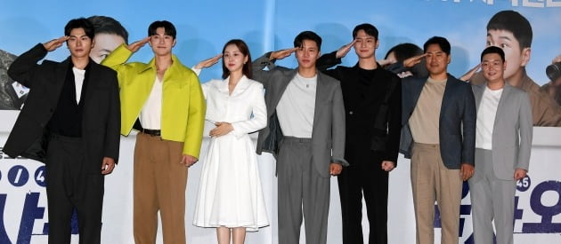[종합]"작지만 알찬 '육사오'"…고경표→이이경, 북으로 간 1등 로또처럼 선 넘은 코미디