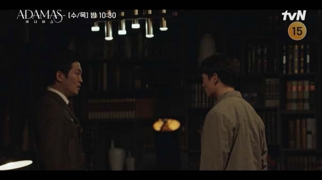 [종합] 지성 쌍둥이 형제, 안가 습격+잠입 발각 '위기'…친동생 잃은 오대환 '살기 폭발'('아다마스')