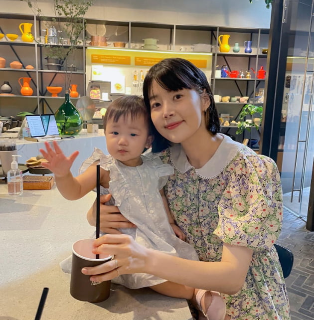 '검사 남편과 12년차♥' 한지혜, 매운맛 육아 "짜증이 많아진 시기"[TEN★]