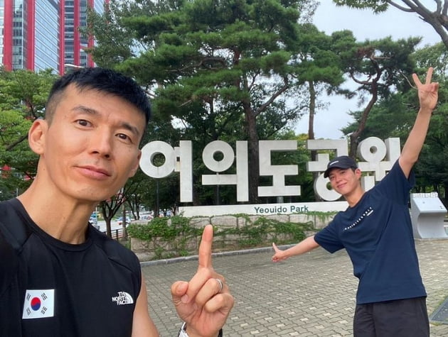 션, 박보검 /사진=션 인스타그램