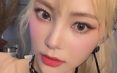 진솔, 아이라인을 하늘 위로…고양이상의 정석 제대로 보여줬네[TEN★]