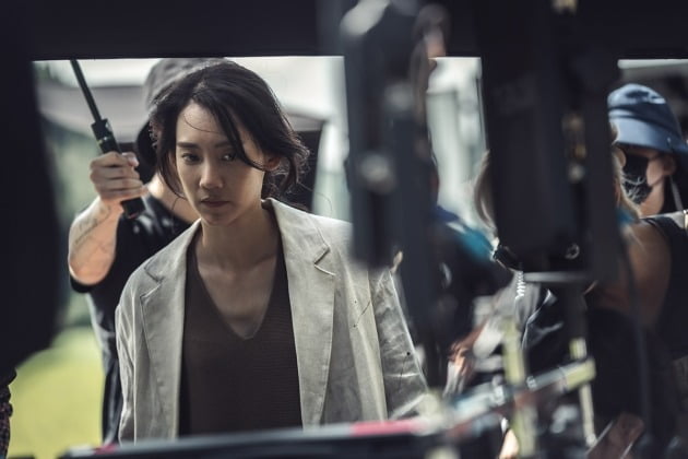 신현빈, '괴이' OCN 첫 방송 기념 미공개 스틸…완성도 UP 장르물 최적화