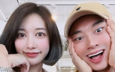 이지훈, ♥아야네 위해 '못난이 표정'…14살 연하 향한 '찐 사랑꾼' 면모[TEN★]