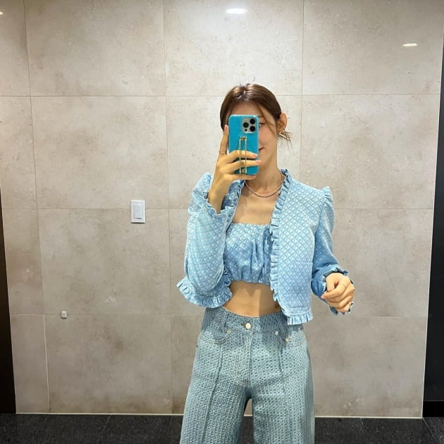 '링거 투혼' 서하얀 "저 아프지 않아요, 과했나봐요"…여전히 빈틈 없네[TEN★]