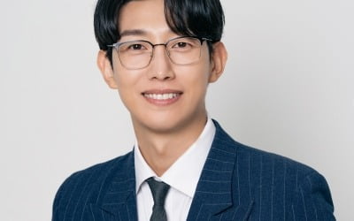 [TEN인터뷰] '우영우' 강기영 "박은빈=서브 엄마, 섹시한 슈트핏? 살 너무 빠져 아쉬워"