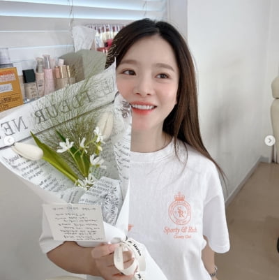 '이욱♥' 벤, 동생들 선물에 행복한 임산부...사랑스러운 동생들[TEN★]